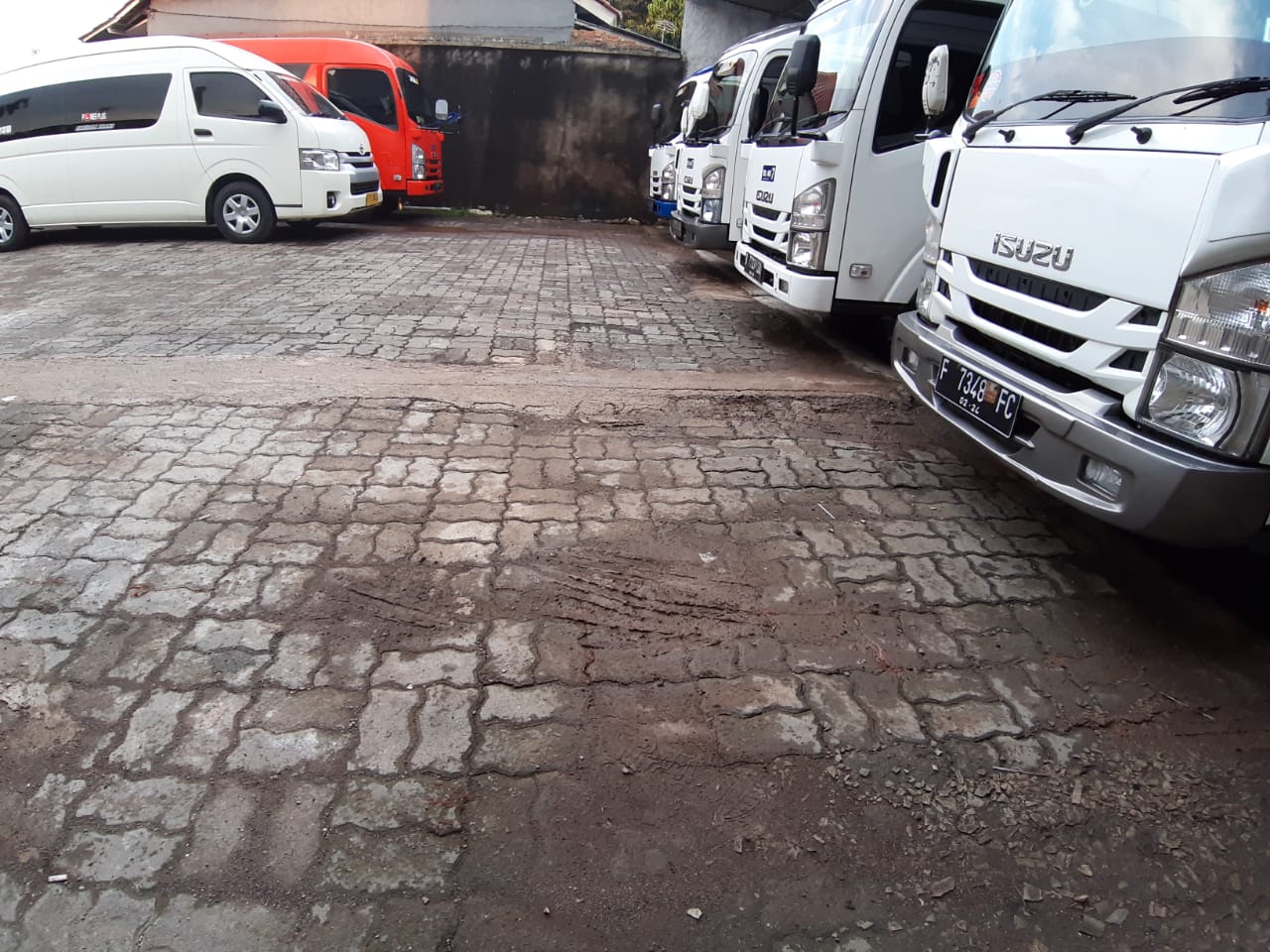 Rental Elf Di Bogor